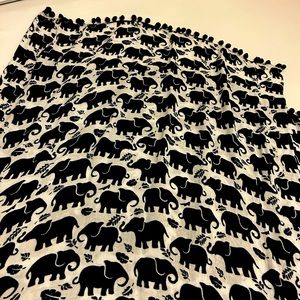 Crown and Ivy elephant scarf. Good condition.